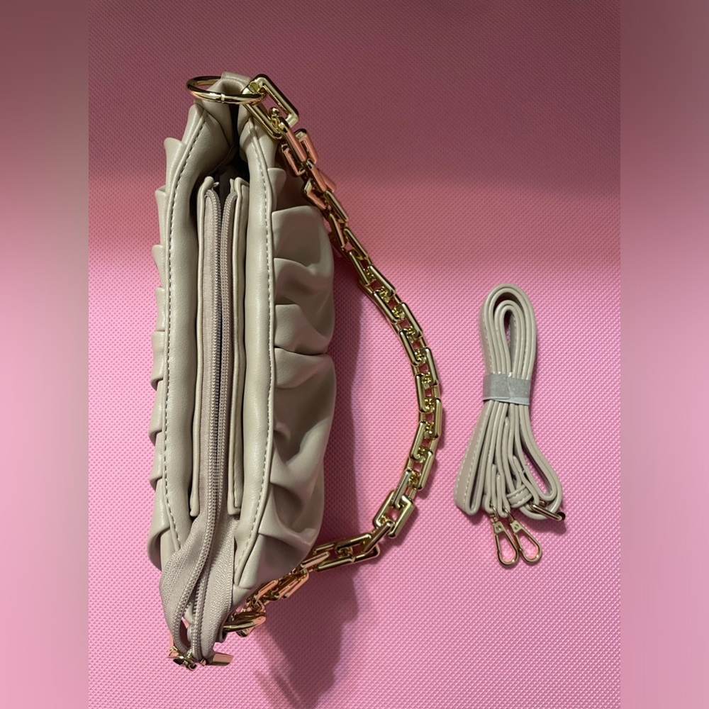 Purse - Picture 3 of 4